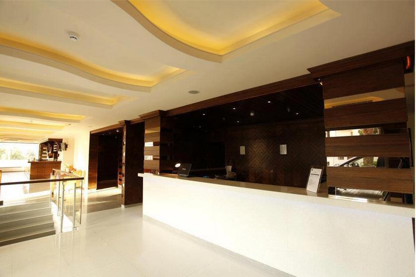 Le Noble Hotel Zouk El Kharab ภายนอก รูปภาพ